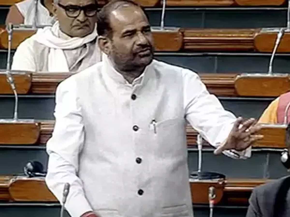 वैचारिक गिरावट की ओर तेजी से दौड़ती भाजपा